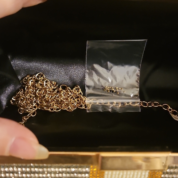 Crystal Money Clutch - Picture 4 of 5